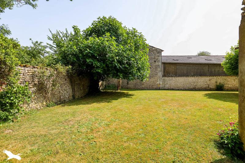 Vente Maison GENAC BIGNAC - 4 pièces -168 m² - (16170)