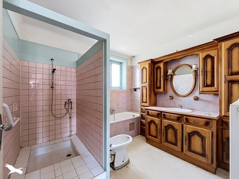 Vente Maison ECHALLAT - 7 pièces -152 m² - (16170)