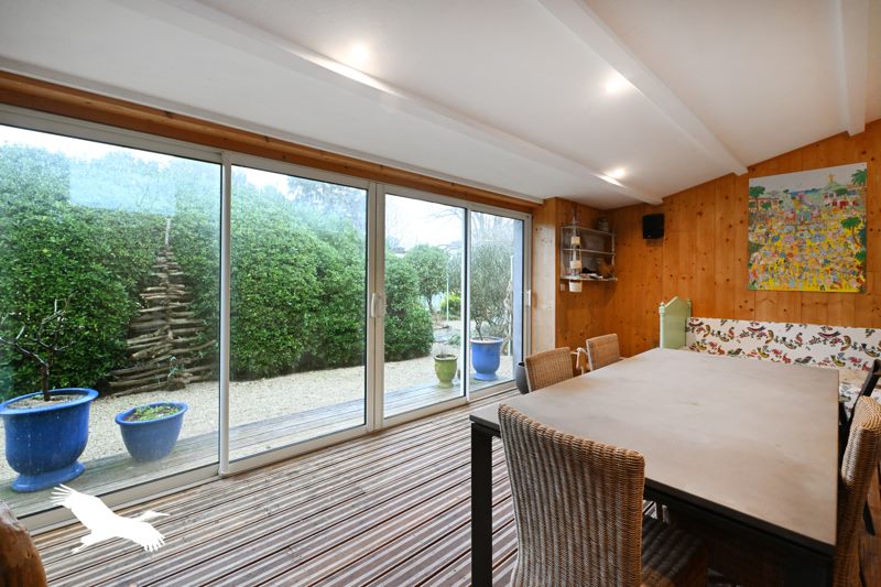 Vente Maison ROUILLAC - 11 pièces -315 m² - (16170)