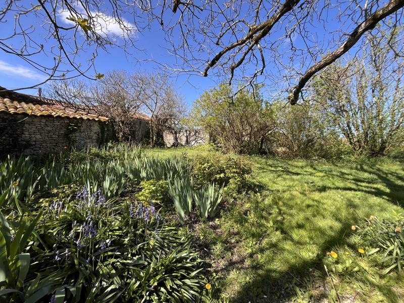 Vente Maison ST GENIS D HIERSAC - 4 pièces -80 m² - (16570)