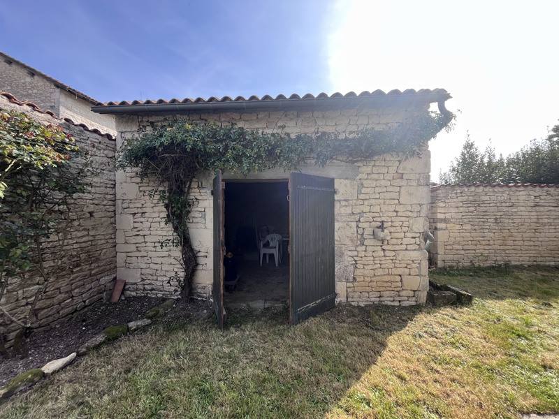 Vente Maison MARCILLAC LANVILLE - 5 pièces -111 m² - (16140)