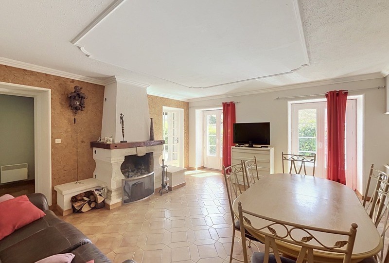 Vente Maison Genac-Bignac - 4 pièces -124 m² - (16170)