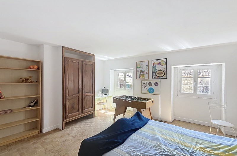Vente Maison Genac-Bignac - 4 pièces -124 m² - (16170)