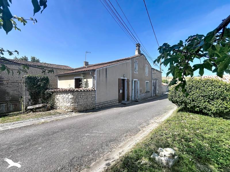 Vente Maison Rouillac - 4 pièces -90 m² - (16170)