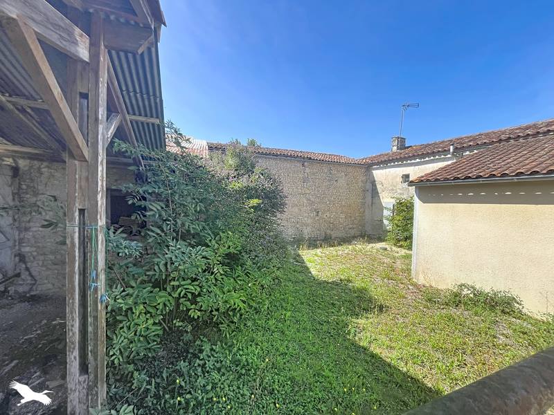 Vente Maison Rouillac - 4 pièces -90 m² - (16170)