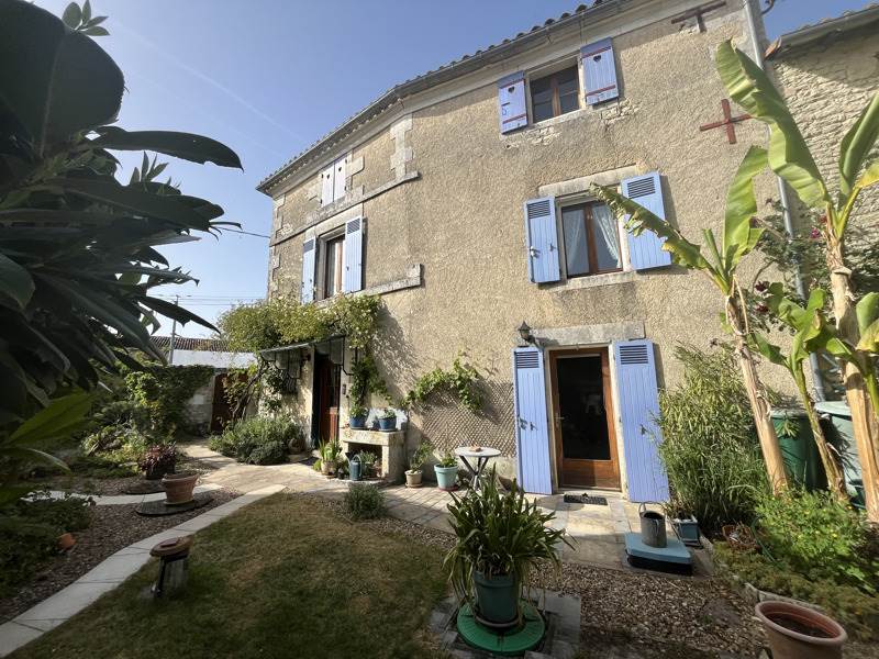 Vente Maison VARS - 4 pièces -93 m² - (16330)