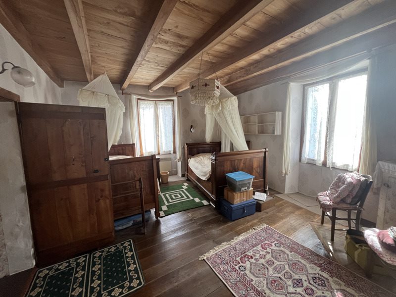 Vente Maison VARS - 4 pièces -93 m² - (16330)