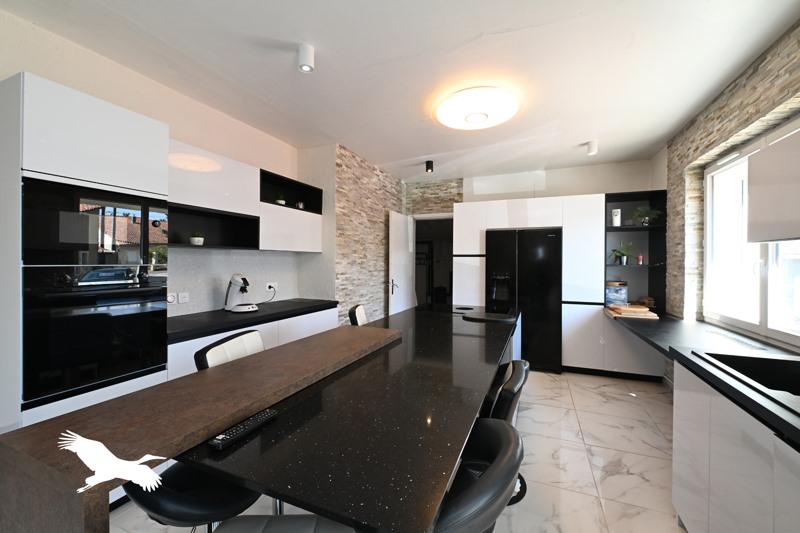 Vente Maison VAL D AUGE - 7 pièces -202 m² - (16170)