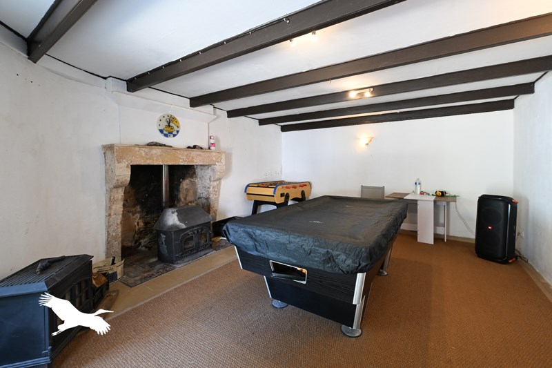 Vente Maison VAL D AUGE - 7 pièces -202 m² - (16170)