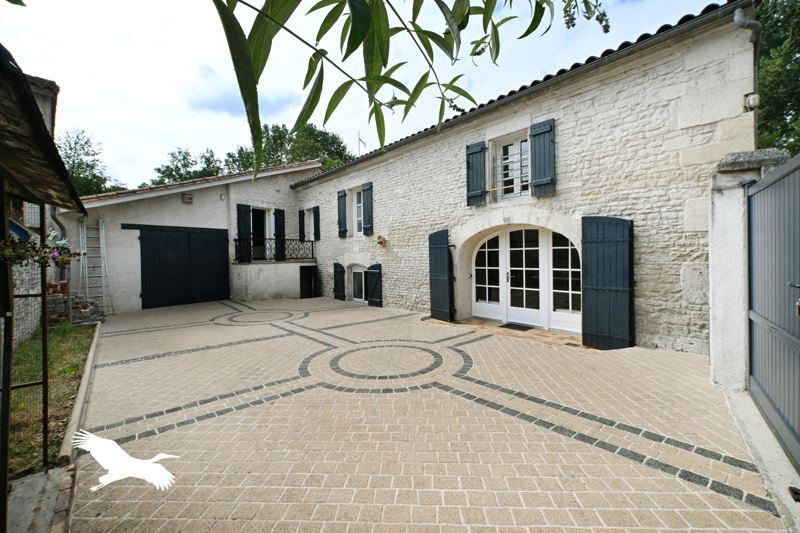 Vente Maison ASNIERES SUR NOUERE - 4 pièces -145 m² - (16290)