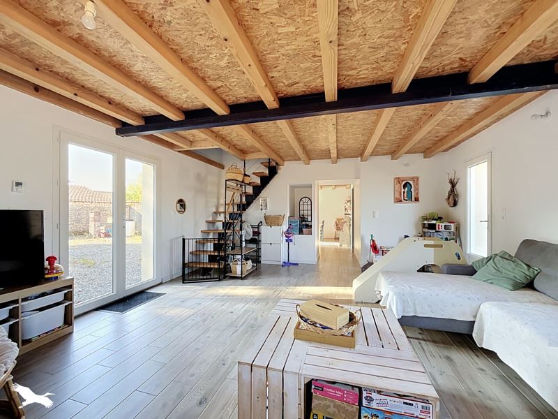 Vente Maison Rouillac - 4 pièces -92 m² - (16170)