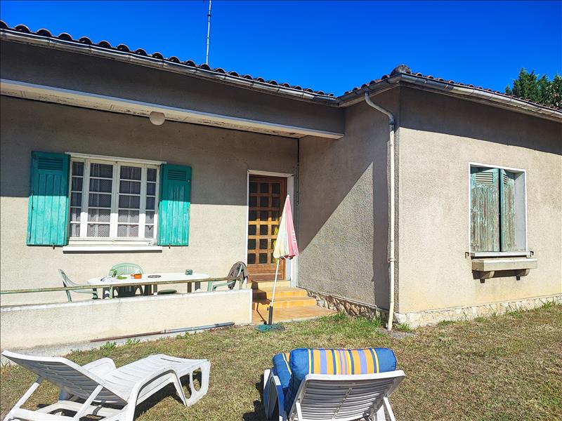 Vente Maison MONTGUYON - 4 pièces -103 m² - (17270)