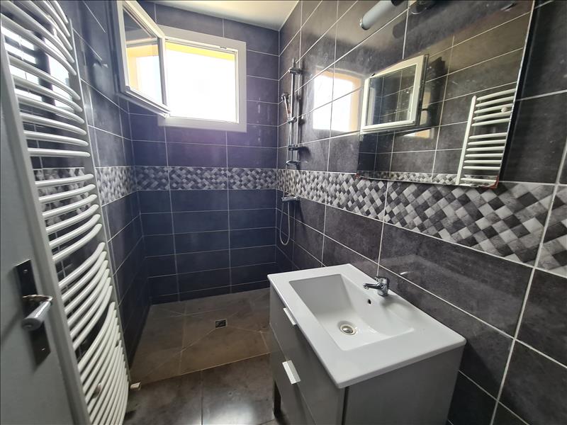 Vente Maison MONTGUYON - 6 pièces -94 m² - (17270)