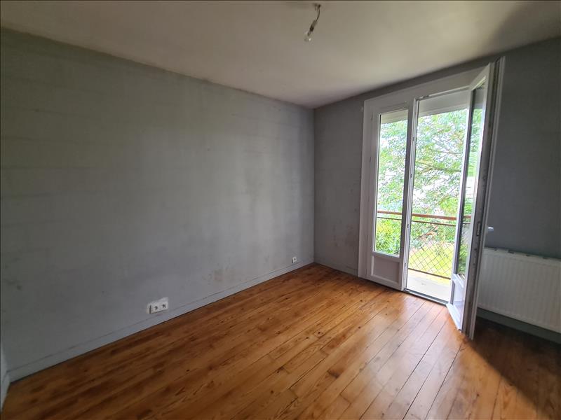 Vente Maison MONTGUYON - 6 pièces -94 m² - (17270)