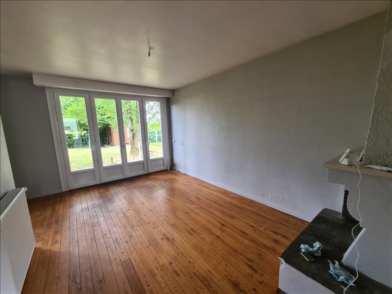 Vente Maison MONTGUYON - 6 pièces -94 m² - (17270)
