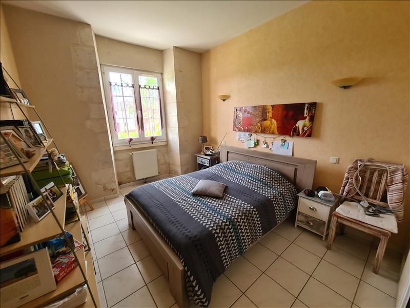 Vente Maison MONTGUYON - 5 pièces -110 m² - (17270)