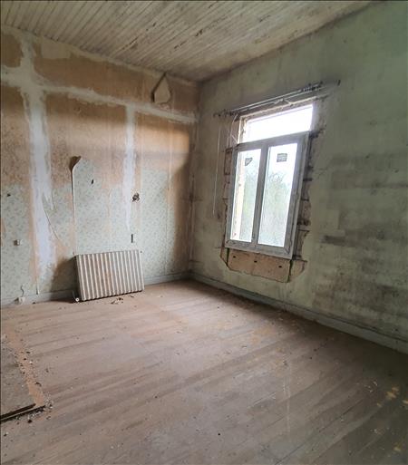 Vente Maison MONTLIEU LA GARDE - 2 pièces -120 m² - (17210)