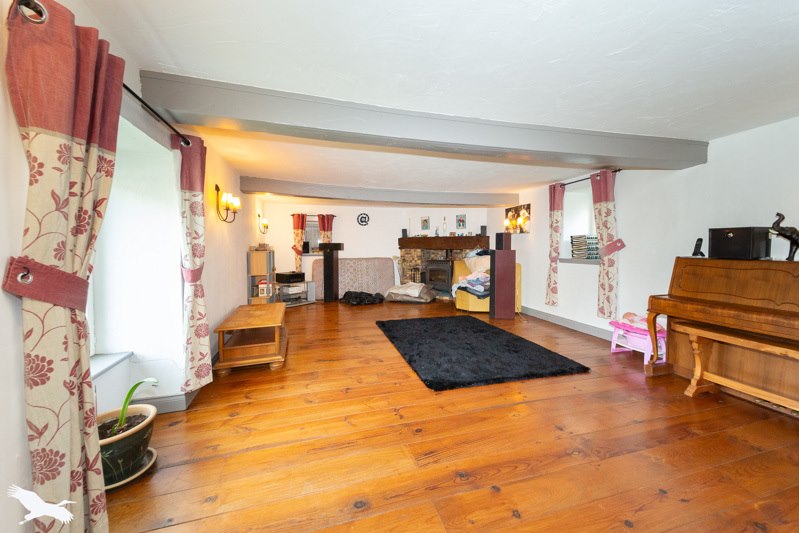 Vente Maison MONTLIEU LA GARDE - 6 pièces -210 m² - (17210)