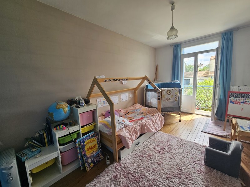 Vente Maison MONTGUYON - 4 pièces -85 m² - (17270)