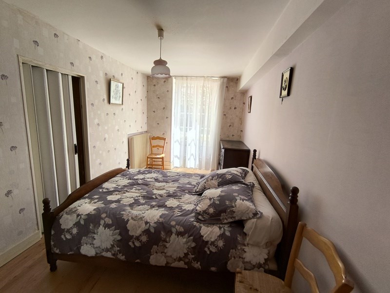 Vente Maison MONTGUYON - 4 pièces -96 m² - (17270)