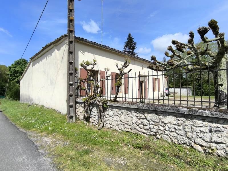 Vente Maison MONTGUYON - 4 pièces -96 m² - (17270)