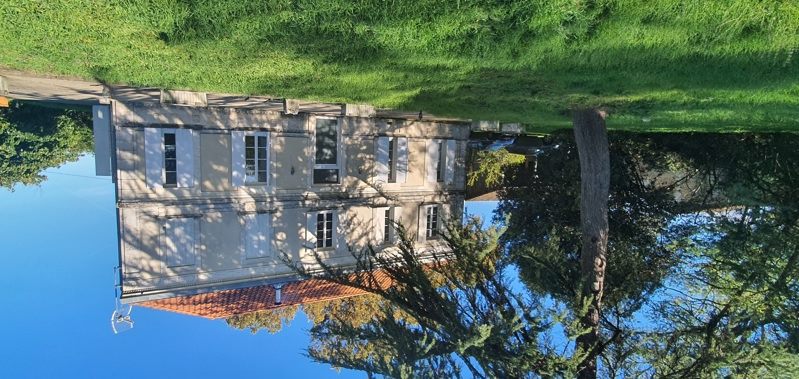 Vente Maison Cercoux 17270 10 pièces - 270 m²