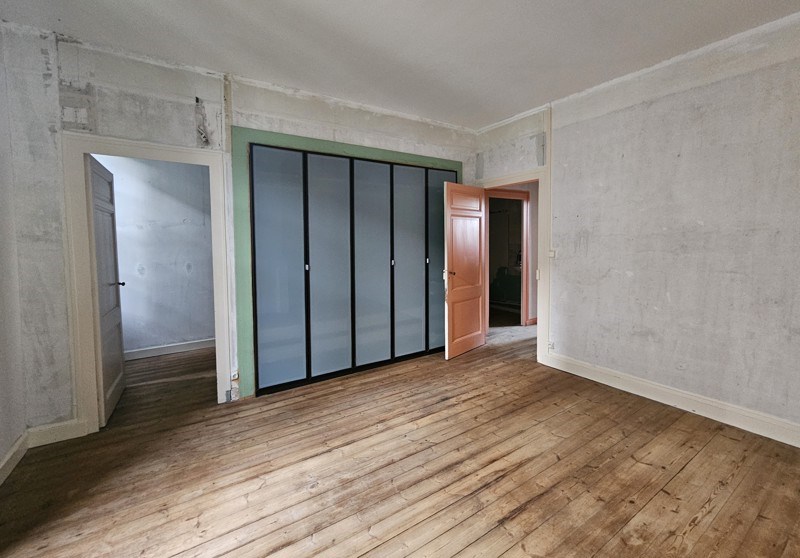Vente Maison MONTLIEU LA GARDE - 5 pièces -160 m² - (17210)