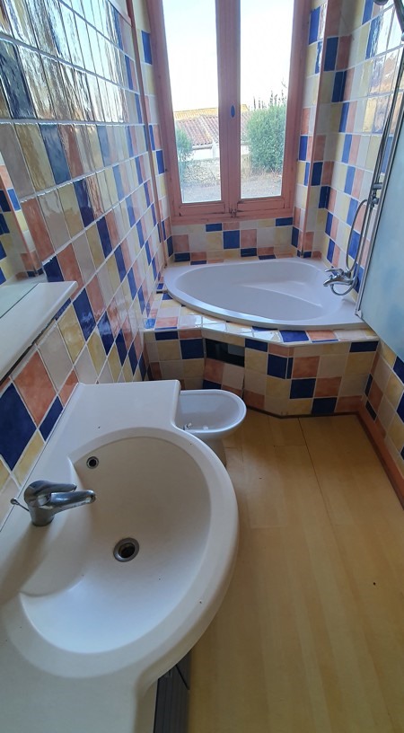 Vente Maison MONTLIEU LA GARDE - 5 pièces -160 m² - (17210)