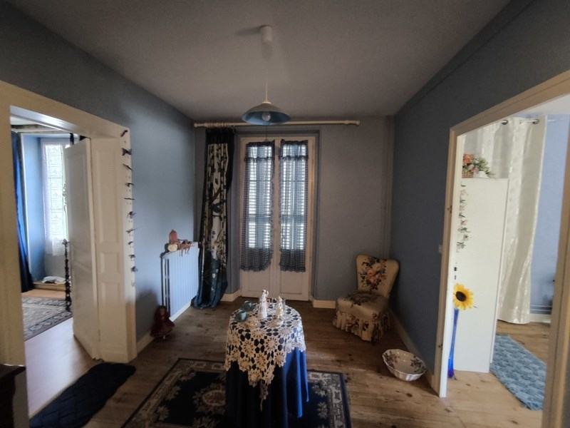 Vente Maison MONTLIEU LA GARDE - 4 pièces -148 m² - (17210)