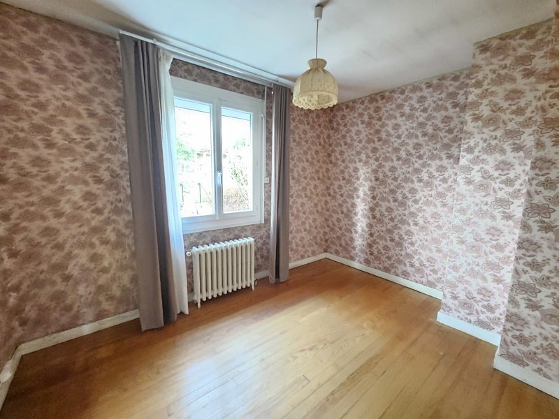 Vente Maison MONTGUYON - 5 pièces -149 m² - (17270)