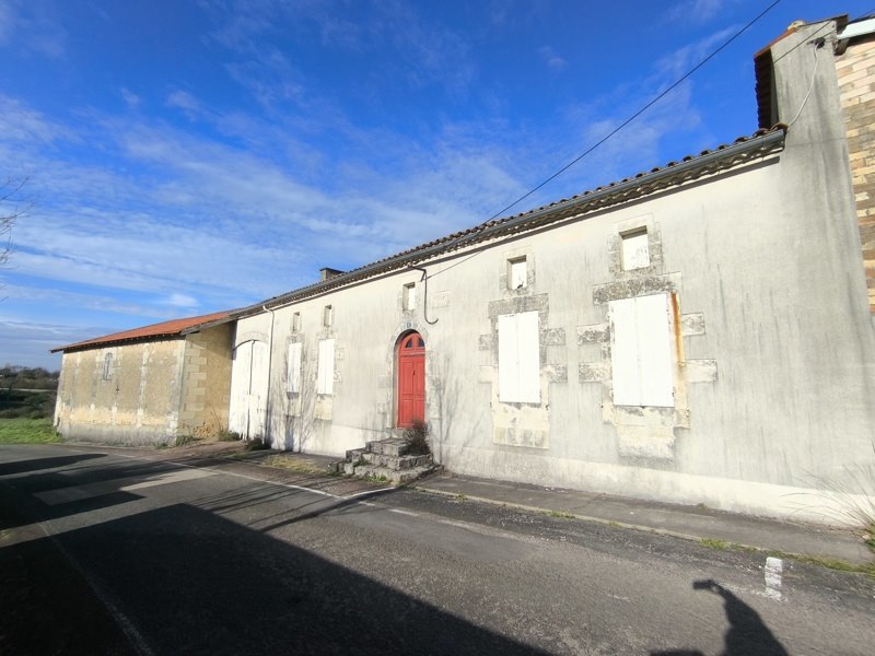 Vente Maison MONTLIEU LA GARDE - 5 pièces -147 m² - (17210)