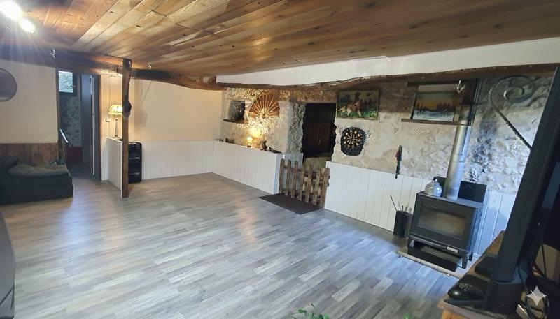 Vente Maison CERCOUX - 4 pièces -118 m² - (17270)