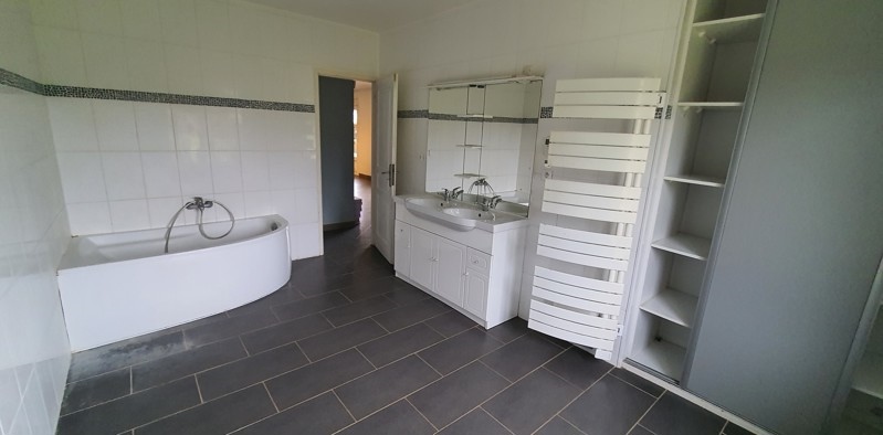 Vente Maison ST PIERRE DU PALAIS - 6 pièces -143 m² - (17270)