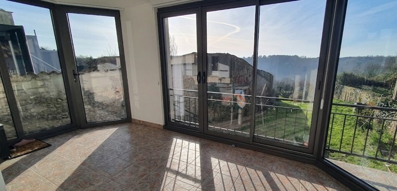 Vente Maison MONTLIEU LA GARDE - 9 pièces -175 m² - (17210)