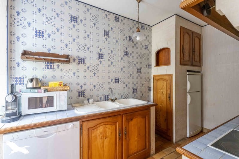 Vente Maison MONTGUYON - 8 pièces -172 m² - (17270)