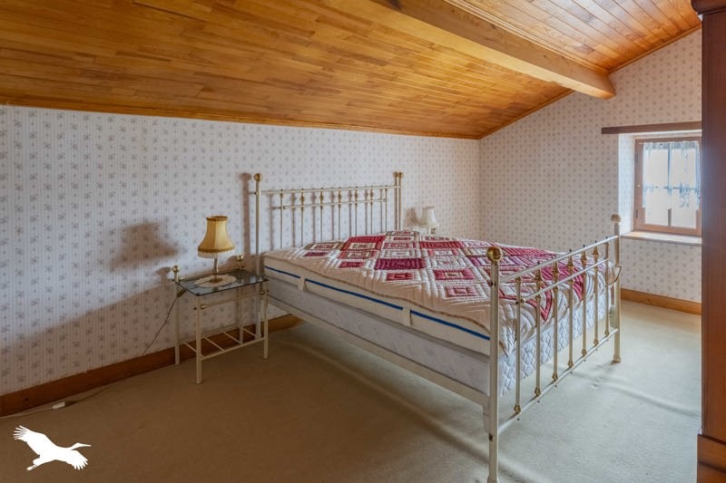 Vente Maison MONTGUYON - 8 pièces -172 m² - (17270)