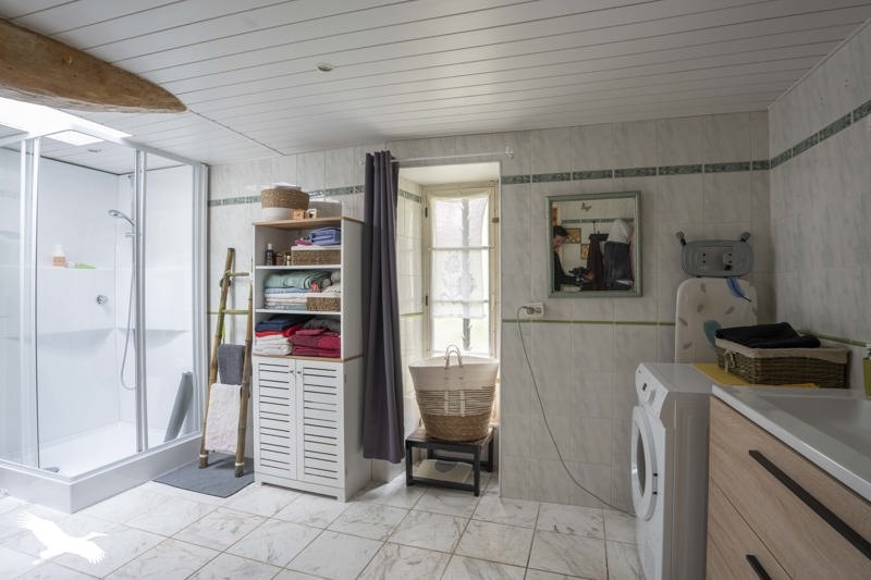Vente Maison LE FOUILLOUX - 4 pièces -141 m² - (17270)