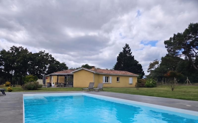 Vente Maison LE FOUILLOUX - 6 pièces -140 m² - (17270)