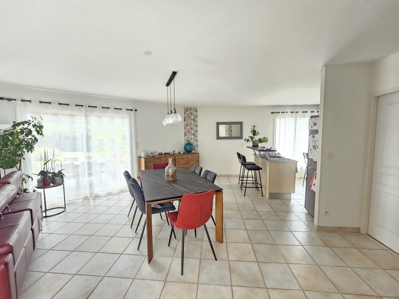 Vente Maison LE FOUILLOUX - 6 pièces -140 m² - (17270)