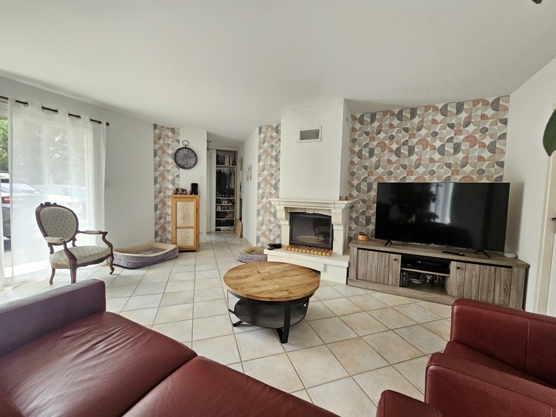 Vente Maison LE FOUILLOUX - 6 pièces -140 m² - (17270)