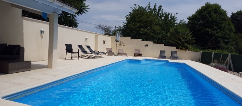 Vente Maison NEUVICQ - 6 pièces -99 m² - (17270)