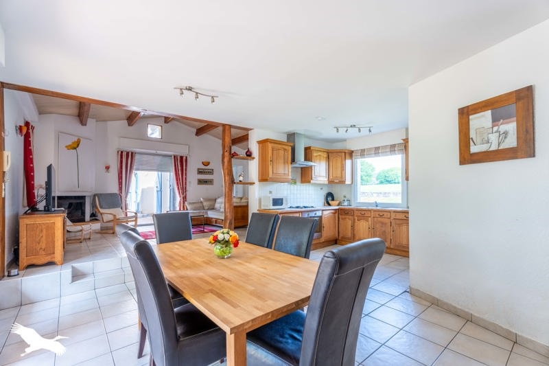 Vente Maison NEUVICQ - 6 pièces -99 m² - (17270)