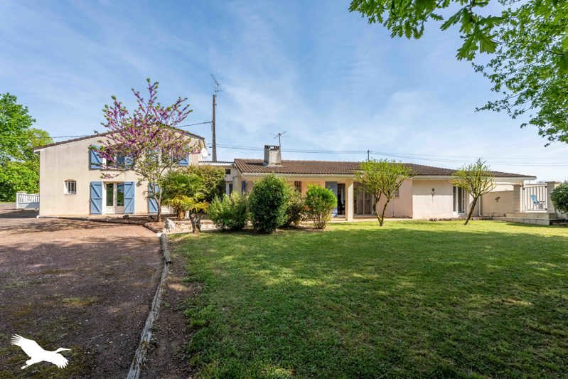 Vente Maison NEUVICQ - 6 pièces -99 m² - (17270)