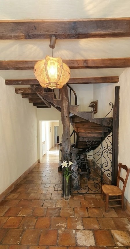 Vente Maison MONTGUYON - 11 pièces -222 m² - (17270)