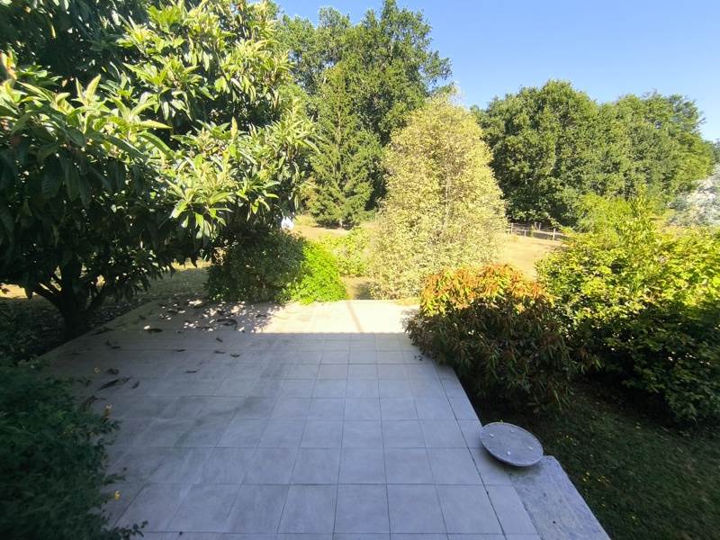 Vente Maison Saint-Martin-d'Ary - 5 pièces -184 m² - (17270)