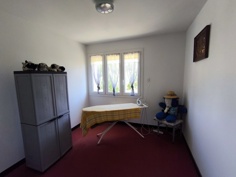 Vente Maison MONTLIEU LA GARDE - 6 pièces -183 m² - (17210)