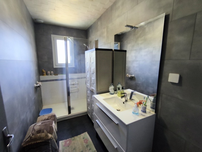 Vente Maison MONTLIEU LA GARDE - 6 pièces -183 m² - (17210)