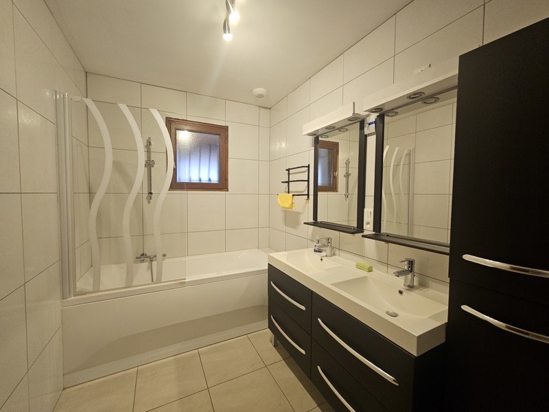 Vente Maison ST MARTIN D ARY - 6 pièces -139 m² - (17270)