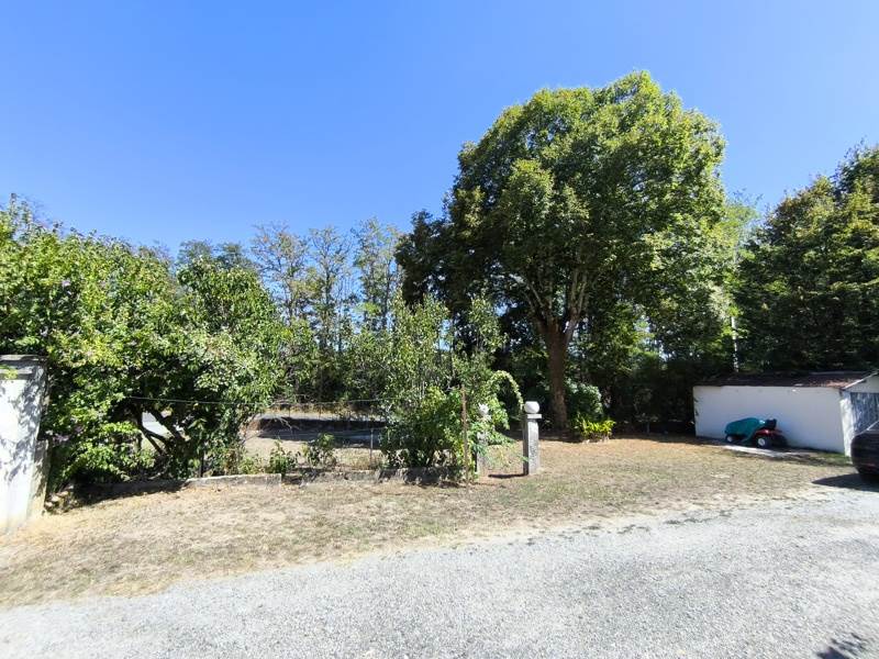 Vente Maison Orignolles - 9 pièces -161 m² - (17210)