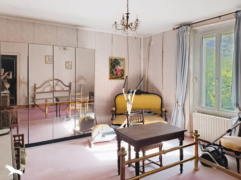 Vente Maison MONTLIEU LA GARDE - 5 pièces -193 m² - (17210)